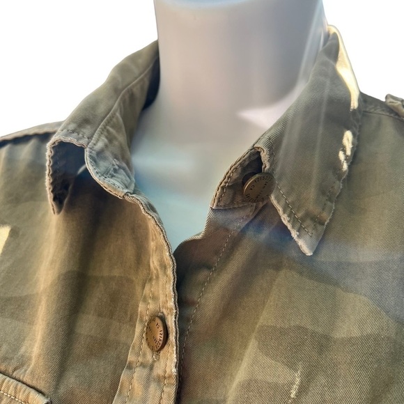 Current/Elliot The Perfect Shirt Button Up Distressed Camouflage Print Shirt - Picture 5 of 9
